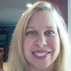 Meet your Posher, Debra